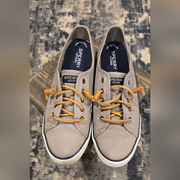 Lnwot Sperry topsider boat shoes sz9 women's. Perfect w sweater and jeans. - Picture 3 of 8